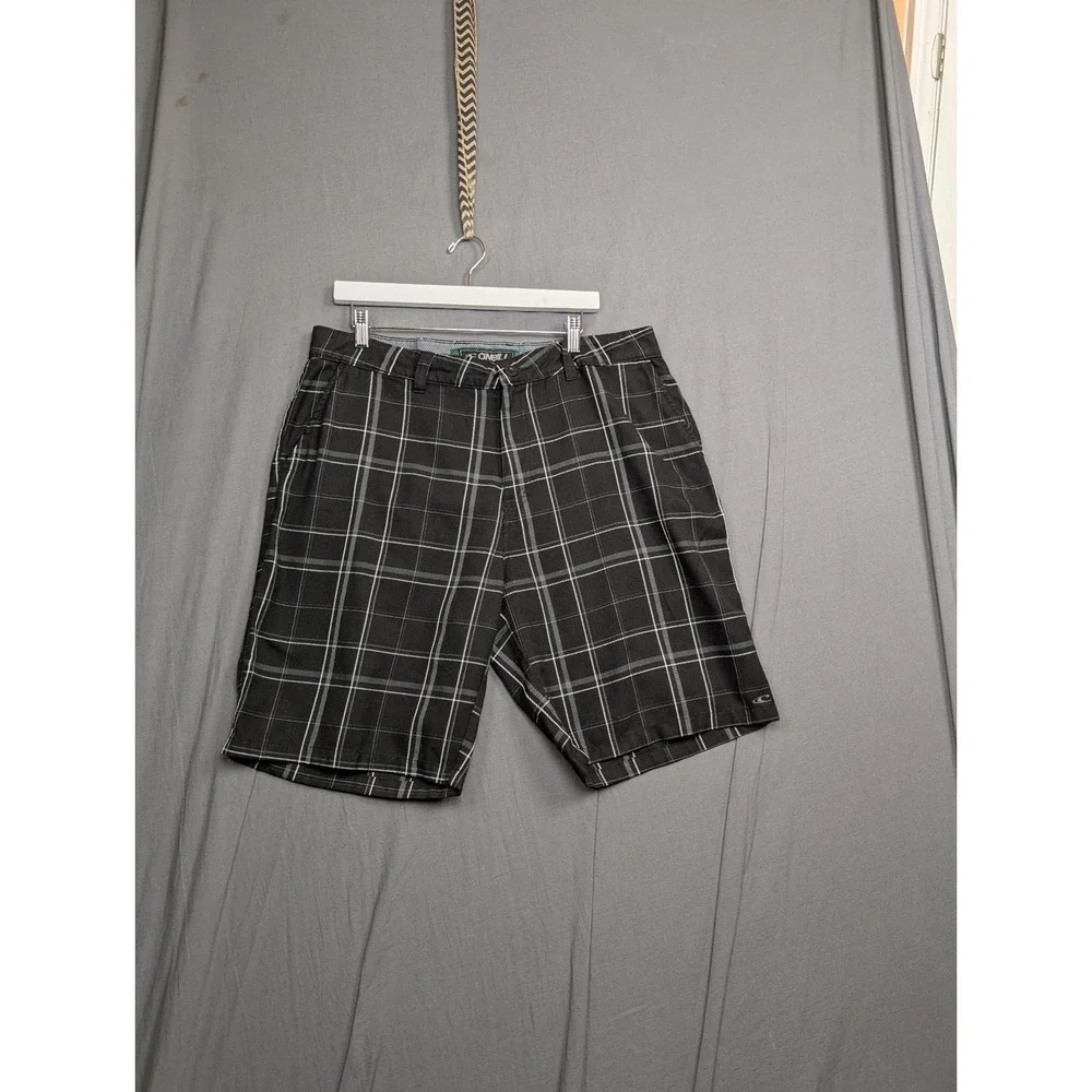 O'Neill Sterling Black Plaid Wide Leg Chino Shorts Men Size 38‎